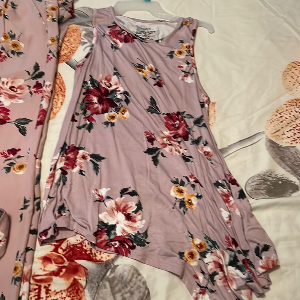 Hawaiian pants suit